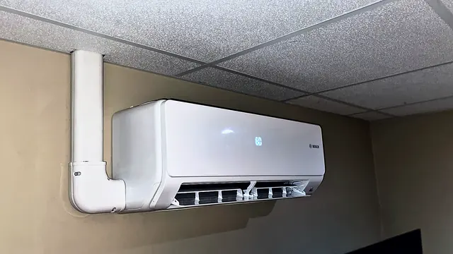 Wall-mounted ductless indoor unit