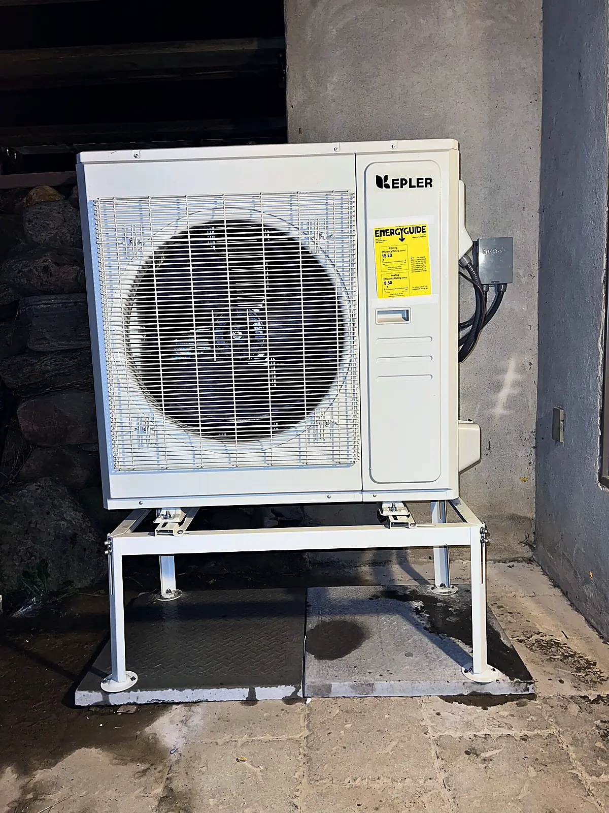 Heat pump on a stand